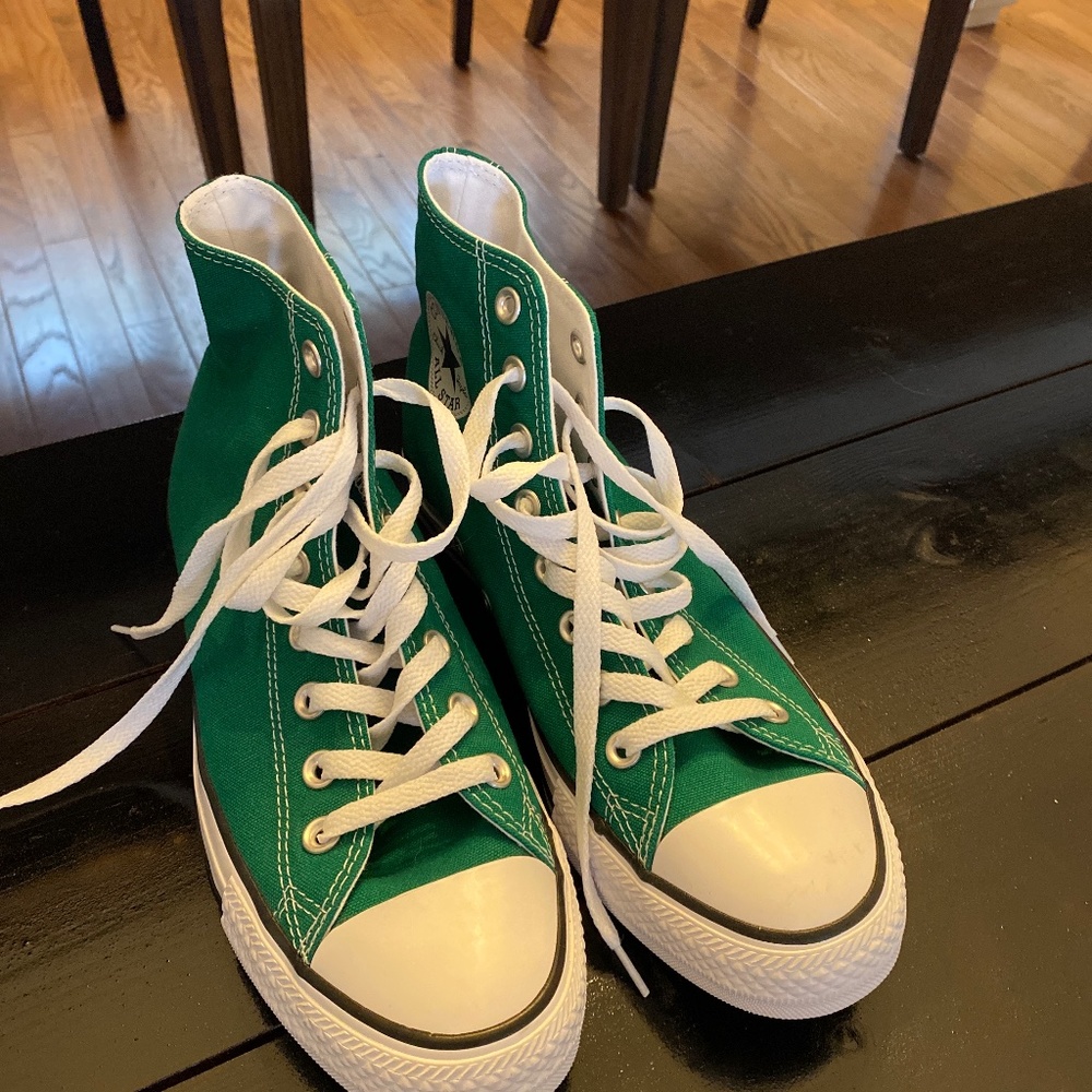 Forest green Converse